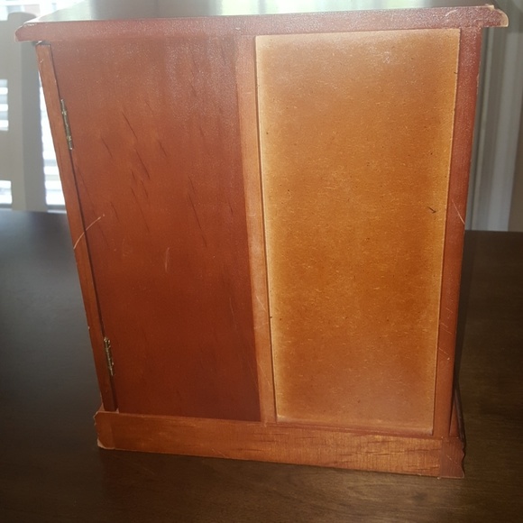 Jewelry box - Picture 7 of 7